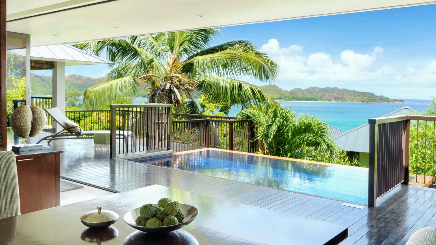 villa with infinity pool-raffles seychelles